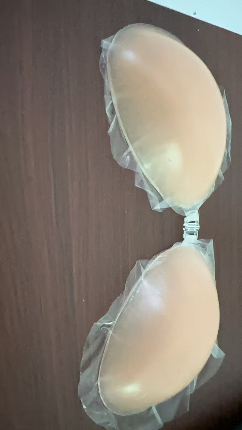 บราซิลิโคน NuBra สำหรับผู้หญิง - Strapless Bra Adhesive บทวิจารณ์และราคา